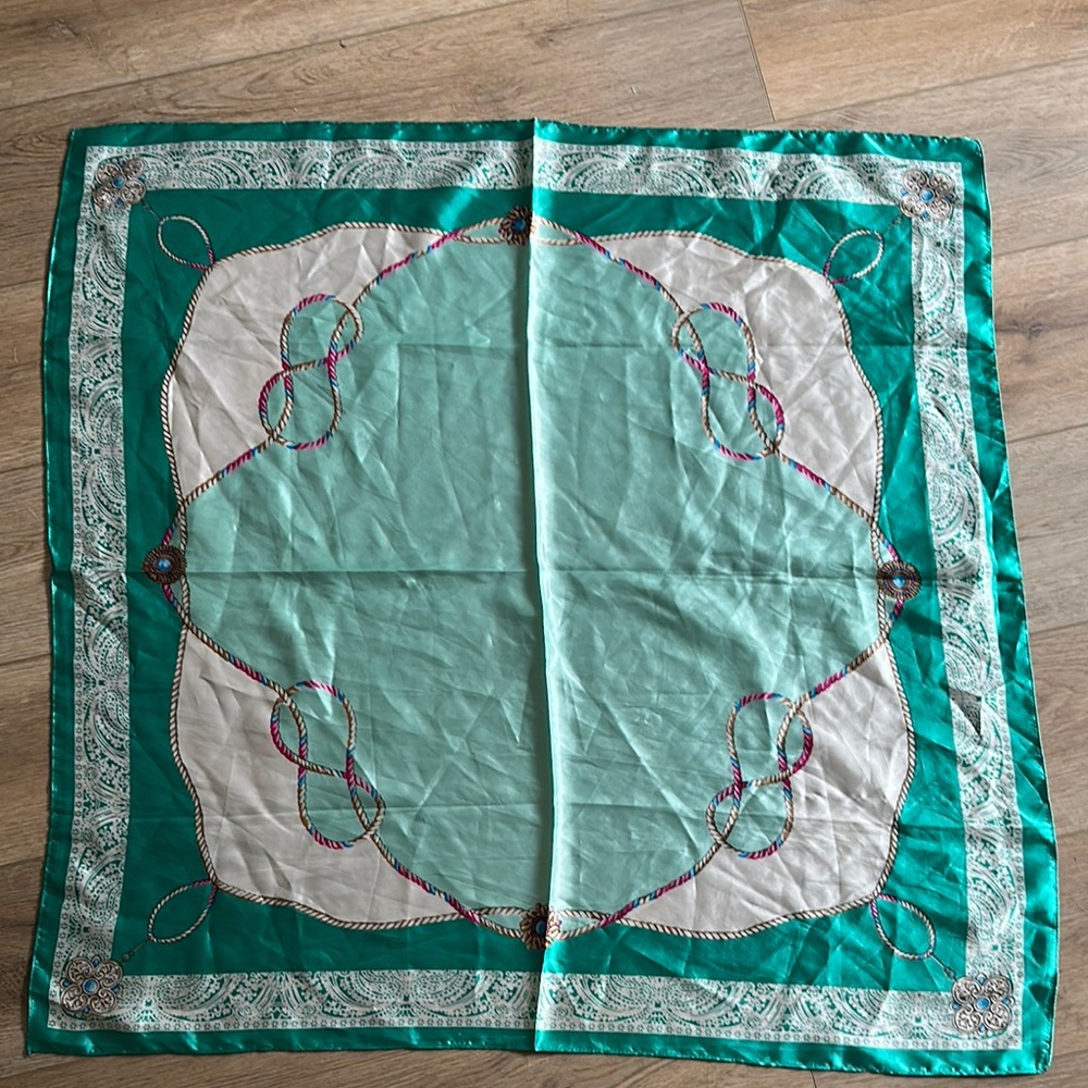 Mosi preppy bandana rope jewel print green pink scarf 🌸